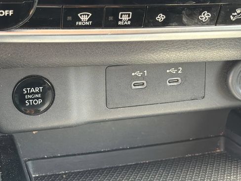 Used 2025 Nissan Rogue SV FWD image 30