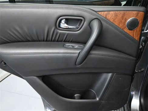 Used 2024 Nissan Armada SL image 26