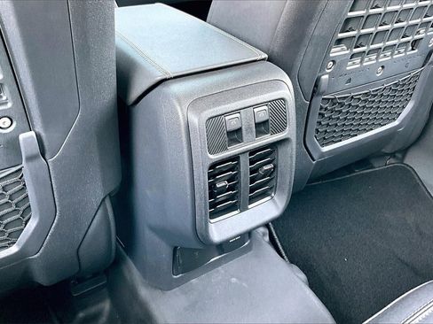 New 2025 Ford Bronco Badlands image 17