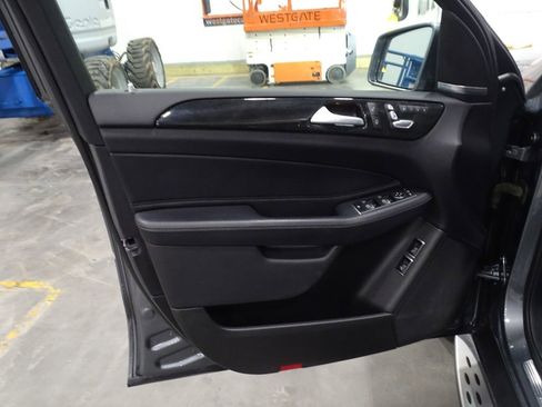 Used 2019 Mercedes-Benz GLS 450 4MATIC image 13