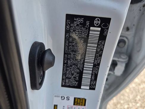 Used 2022 Toyota Corolla LE FWD image 16