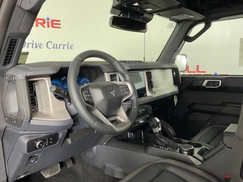New 2026 Ford Bronco Outer Banks w/ Sasquatch Package AWD/4WD image 13