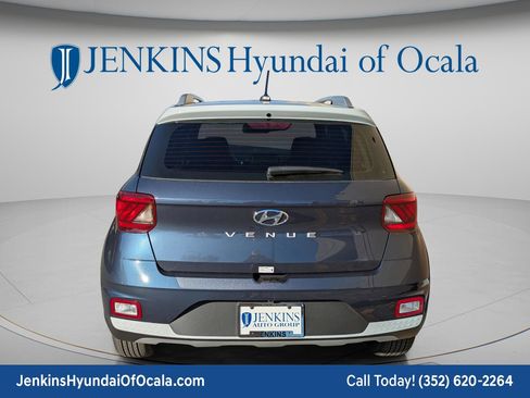 New 2026 Hyundai Venue SEL FWD image 5