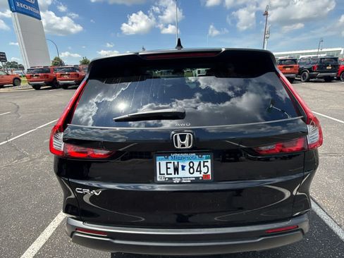 Used 2024 Honda CR-V EX image 6