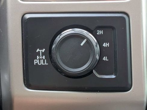 Used 2017 Ford F250 Lariat w/ Lariat Ultimate Package AWD/4WD image 20