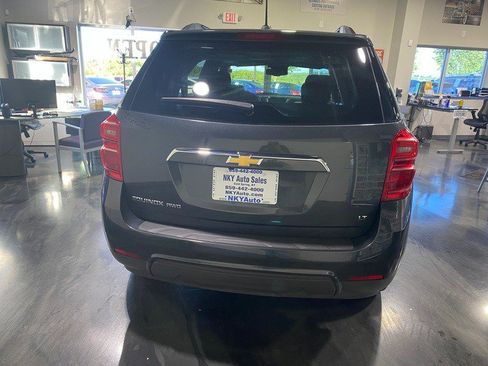 Used 2017 Chevrolet Equinox LT w/ Convenience Package AWD/4WD image 7