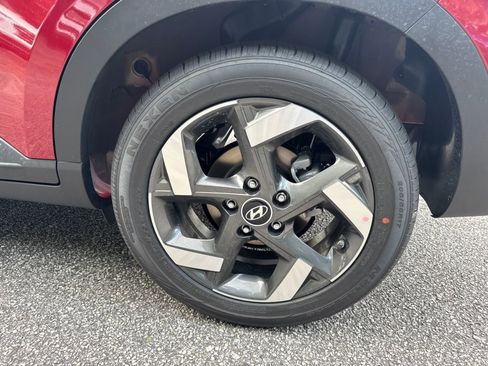 New 2025 Hyundai Venue SEL FWD image 20