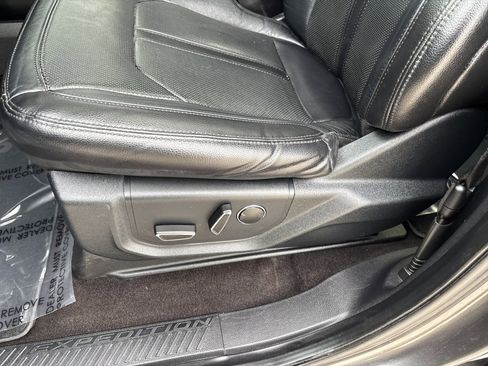 Used 2020 Ford Expedition Limited image 21