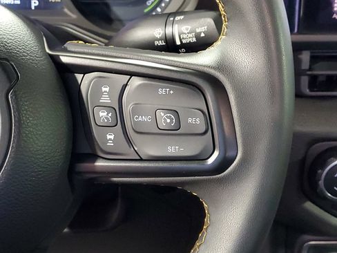 Used 2024 Jeep Wrangler Unlimited AWD/4WD image 25