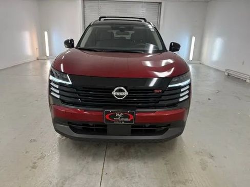 New 2025 Nissan Kicks SR image 2