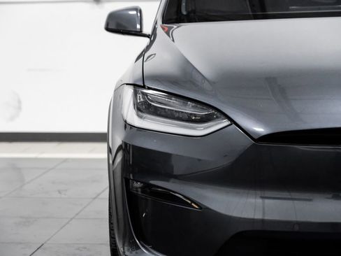 Used 2022 Tesla Model X image 42