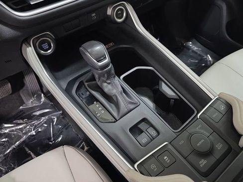 Certified 2024 Toyota Grand Highlander AWD image 22