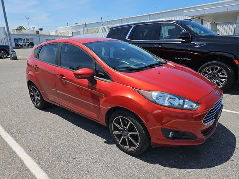 Used 2019 Ford Fiesta SE w/ Equipment Group 201A FWD image 1