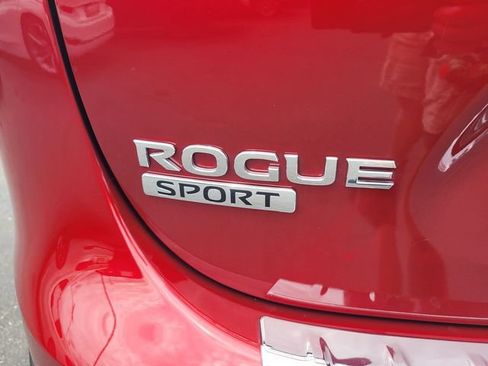 Used 2022 Nissan Rogue Sport SV w/ Technology Package AWD/4WD image 10
