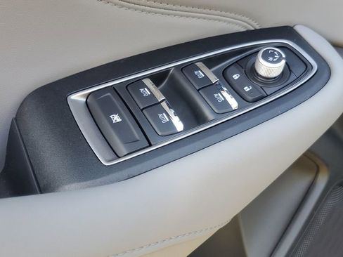 Used 2025 Subaru Legacy Limited image 9