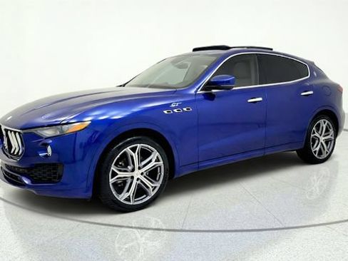 Used 2023 Maserati Levante GT AWD/4WD image 4
