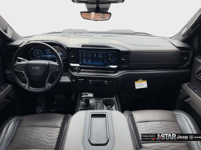 Used 2022 Chevrolet Silverado 1500 ZR2 w/ Technology Package AWD/4WD image 9