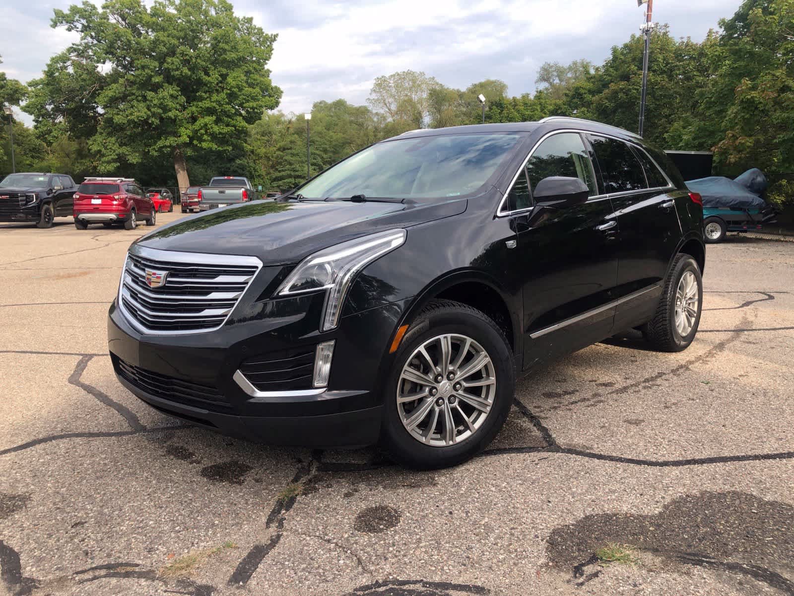 Used 2018 Cadillac XT5 Luxury w/ Driver Awareness Package AWD/4WD image 1