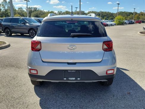 New 2026 Hyundai Venue SEL image 9