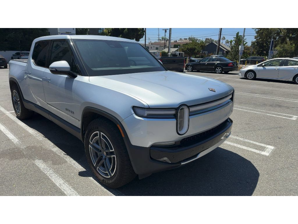 Used 2026 Rivian R1T Adventure Dual AWD/4WD image 5