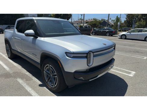Used 2026 Rivian R1T Adventure AWD/4WD image 5