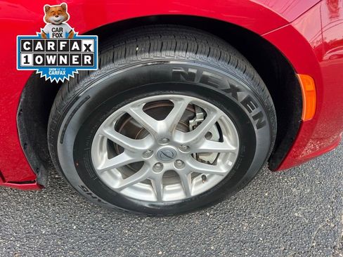 Used 2025 Chrysler Pacifica Select FWD image 29