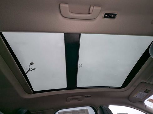 New 2026 Lincoln Corsair Premiere image 13