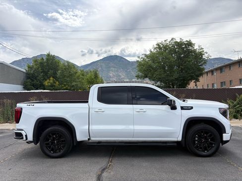 Used 2024 GMC Sierra 1500 Elevation w/ Elevation Premium Package AWD/4WD image 2