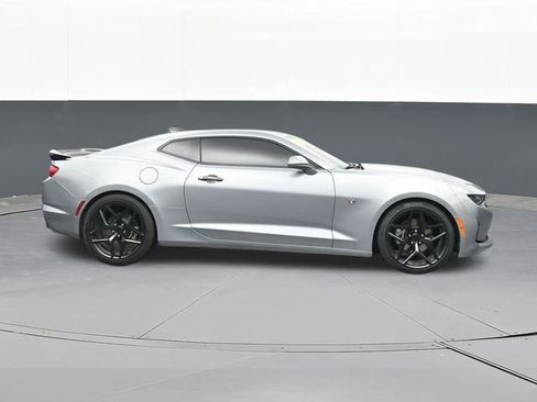 Used 2023 Chevrolet Camaro LT image 18