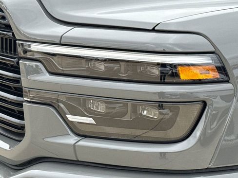 New 2026 RAM 2500 Laramie w/ Night Edition AWD/4WD image 4