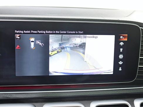 Used 2022 Mercedes-Benz GLS 450 4MATIC image 26