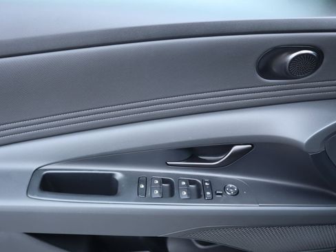 New 2026 Hyundai Elantra Sport FWD image 20