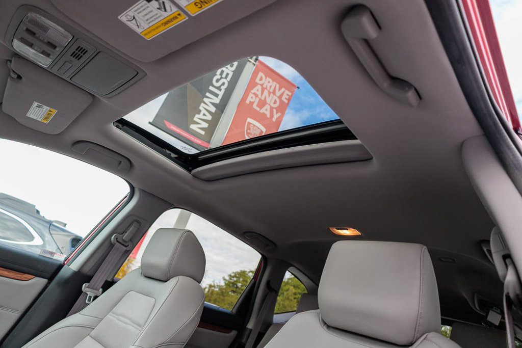 Used 2022 Honda CR-V Touring image 5