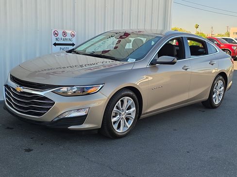 Used 2024 Chevrolet Malibu LT image 3