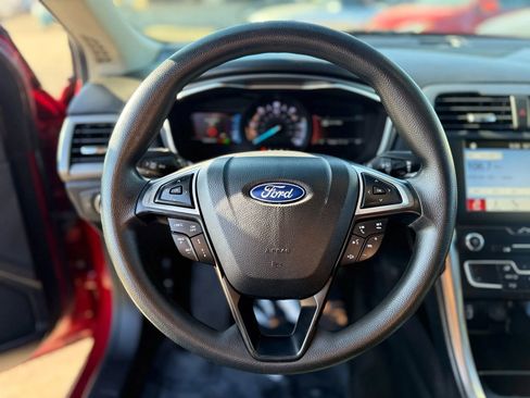 Used 2019 Ford Fusion SE image 34