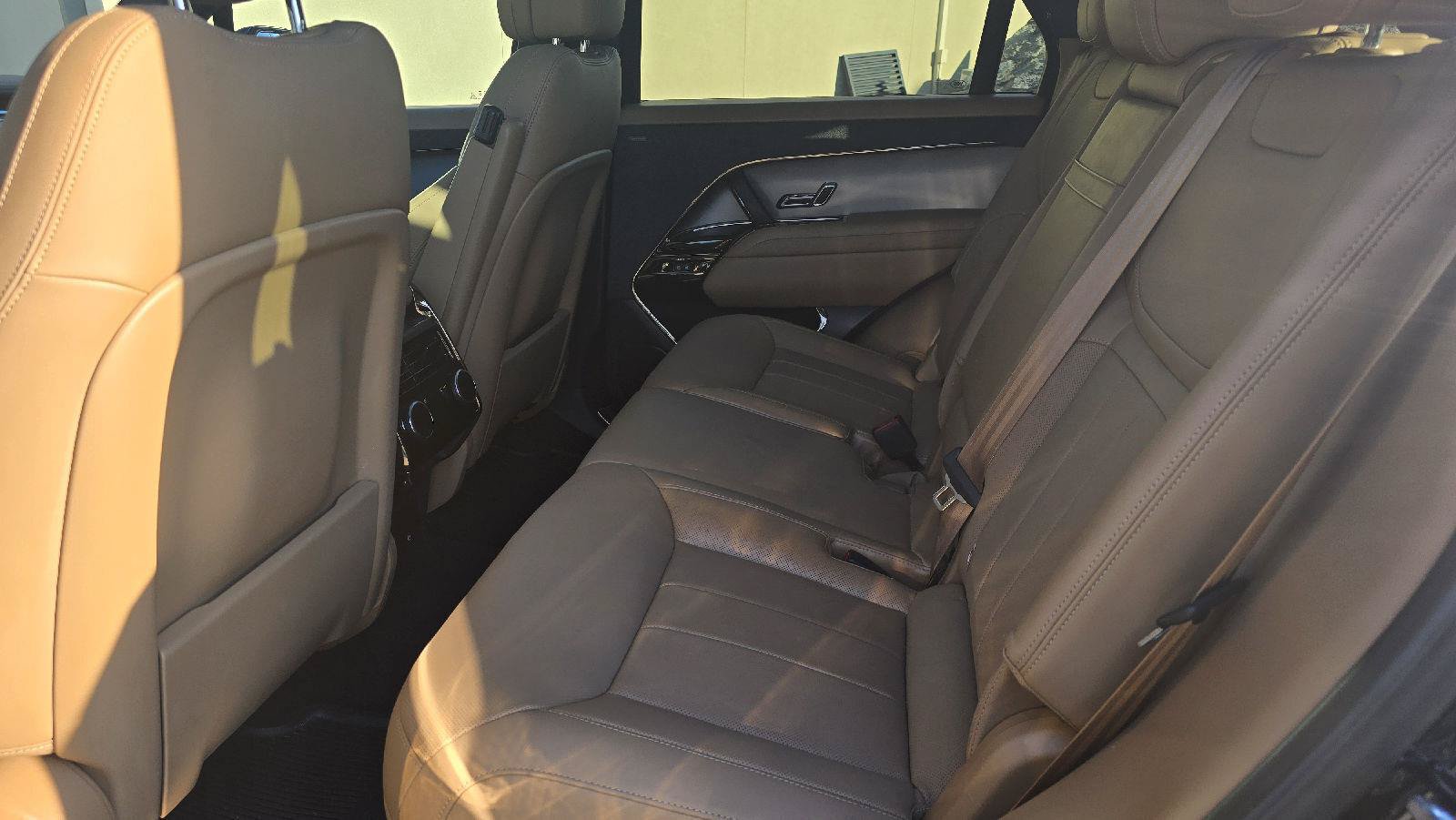 Certified 2025 Land Rover Range Rover Sport SE AWD/4WD image 8