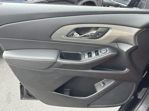Certified 2024 Chevrolet Traverse LT w/ LPO, Floor Liner Package AWD/4WD image 20