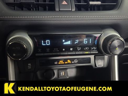 Used 2024 Toyota RAV4 XLE AWD/4WD image 19