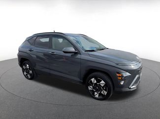 Used 2025 Hyundai Kona SEL video 2