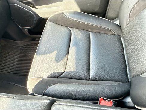 Used 2022 RAM 1500 Laramie image 24