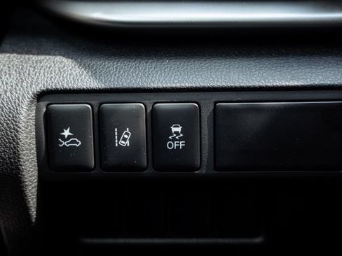 New 2026 Mitsubishi Eclipse Cross LE AWD/4WD image 18