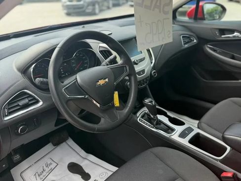 Used 2016 Chevrolet Cruze LS FWD image 10