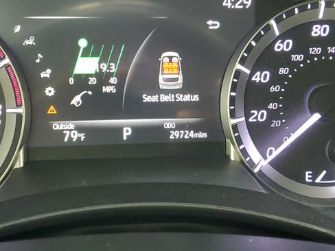 Used 2023 Toyota Highlander LE FWD image 28