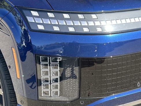 New 2026 Hyundai Ioniq 9 Calligraphy image 9