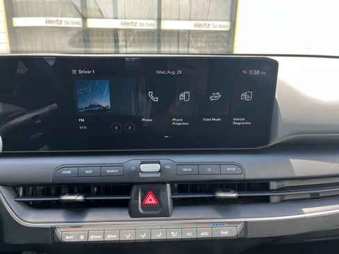 Used 2025 Kia K4 FWD image 16