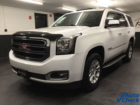 Used 2017 GMC Yukon SLT image 5