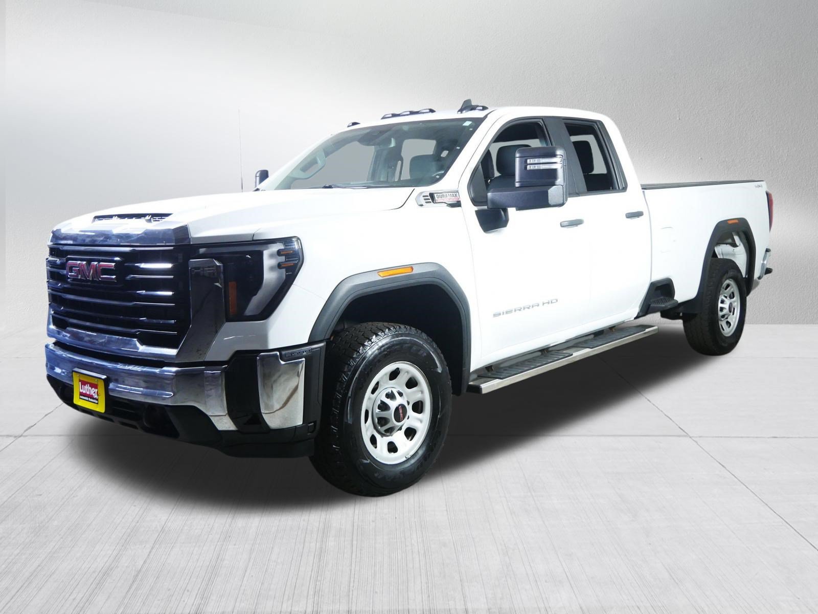 Used 2024 GMC Sierra 3500 Pro w/ 1SA Pro Safety Plus Package AWD/4WD image 3