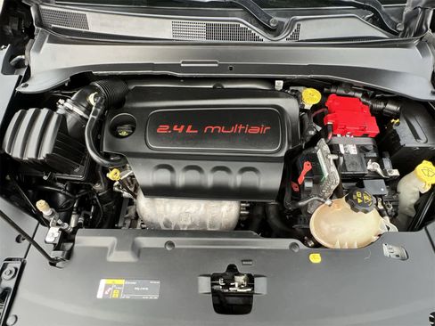 Used 2020 Jeep Compass Trailhawk image 15