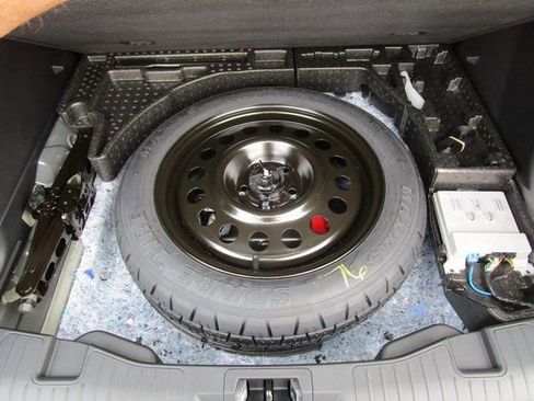 New 2024 Ford Escape SE w/ PHEV Premium Package image 15