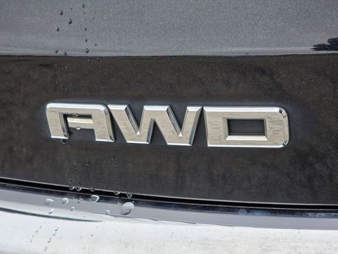 Used 2012 GMC Acadia Denali image 13